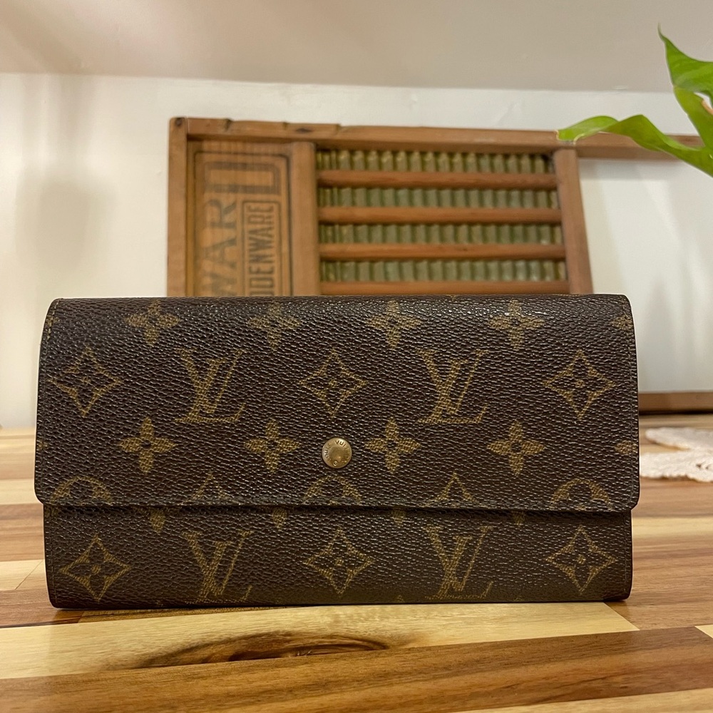 Authentic Louis Vuitton Wallet